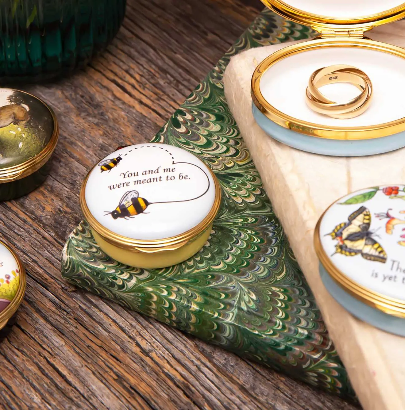 Halcyon Days Message & Occasions*Bee Anniversary Enamel Box |