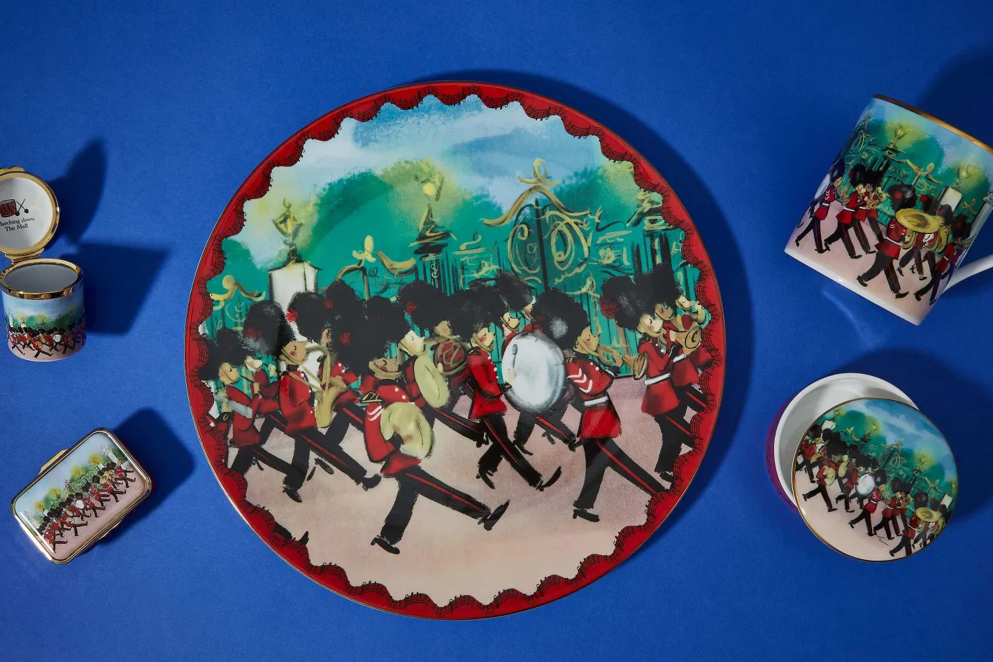 Halcyon Days Mugs*Marching Down The Mall Mug |