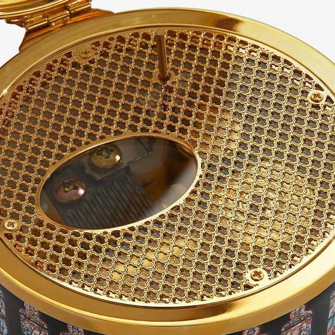 Halcyon Days Musicals*Rose Window Of Notre Dame Musical Box