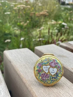 Halcyon Days Message & Occasions*To Love And Be Loved Enamel Box |
